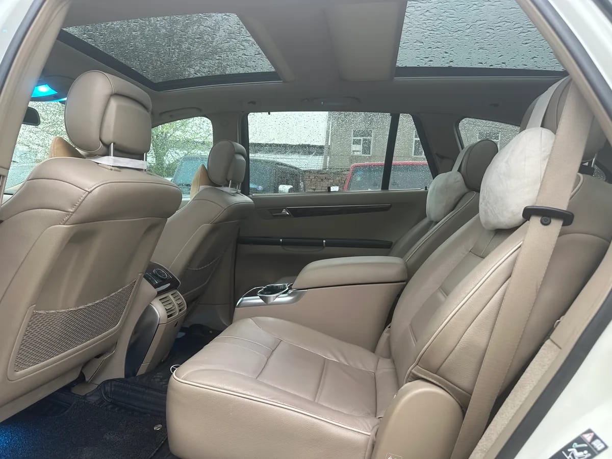 Mercedes-Benz R 2011 R 350 L 4MATIC 4