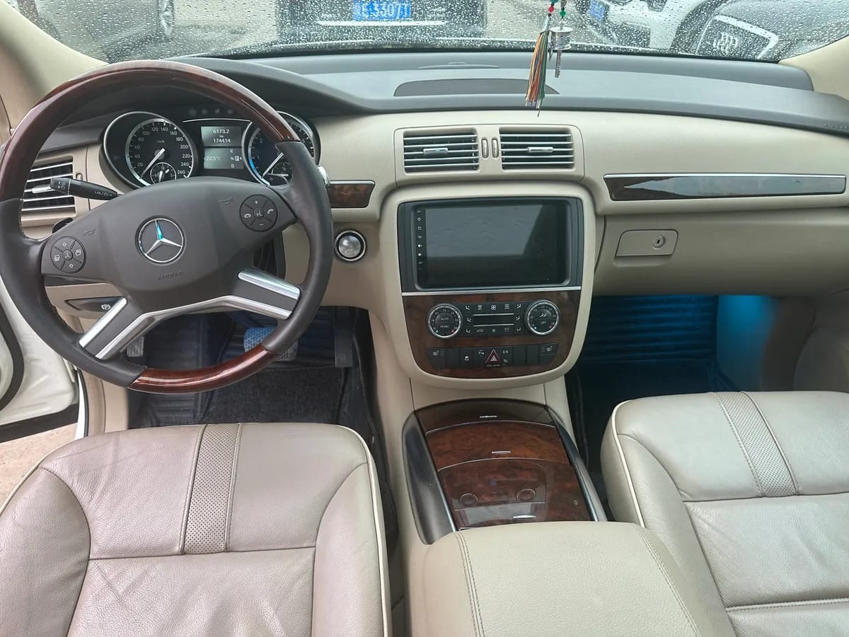 Mercedes-Benz R 2011 R 350 L 4MATIC 5