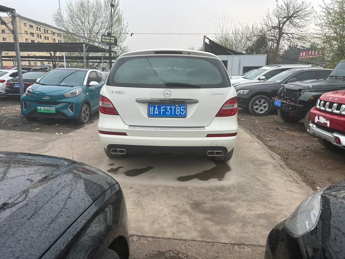Mercedes-Benz R 2011 R 350 L 4MATIC 7