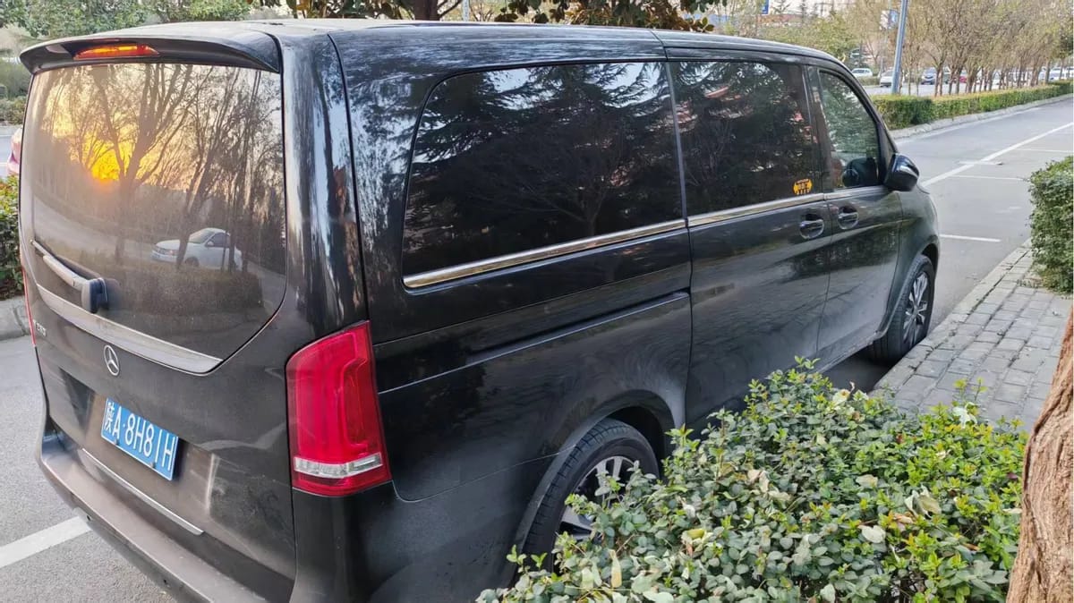 Mercedes-Benz V 2018 V 260 V 5