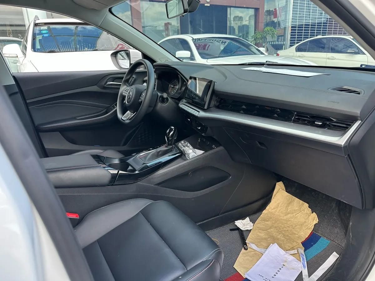 MG MG 5 2023 180DVVT CVT 5
