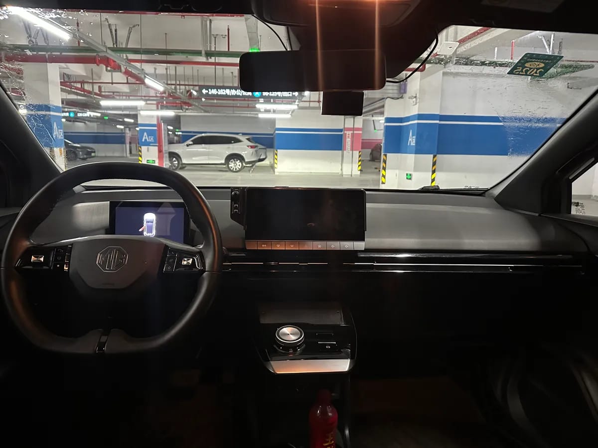 MG MG4 EV 2022 520km 8