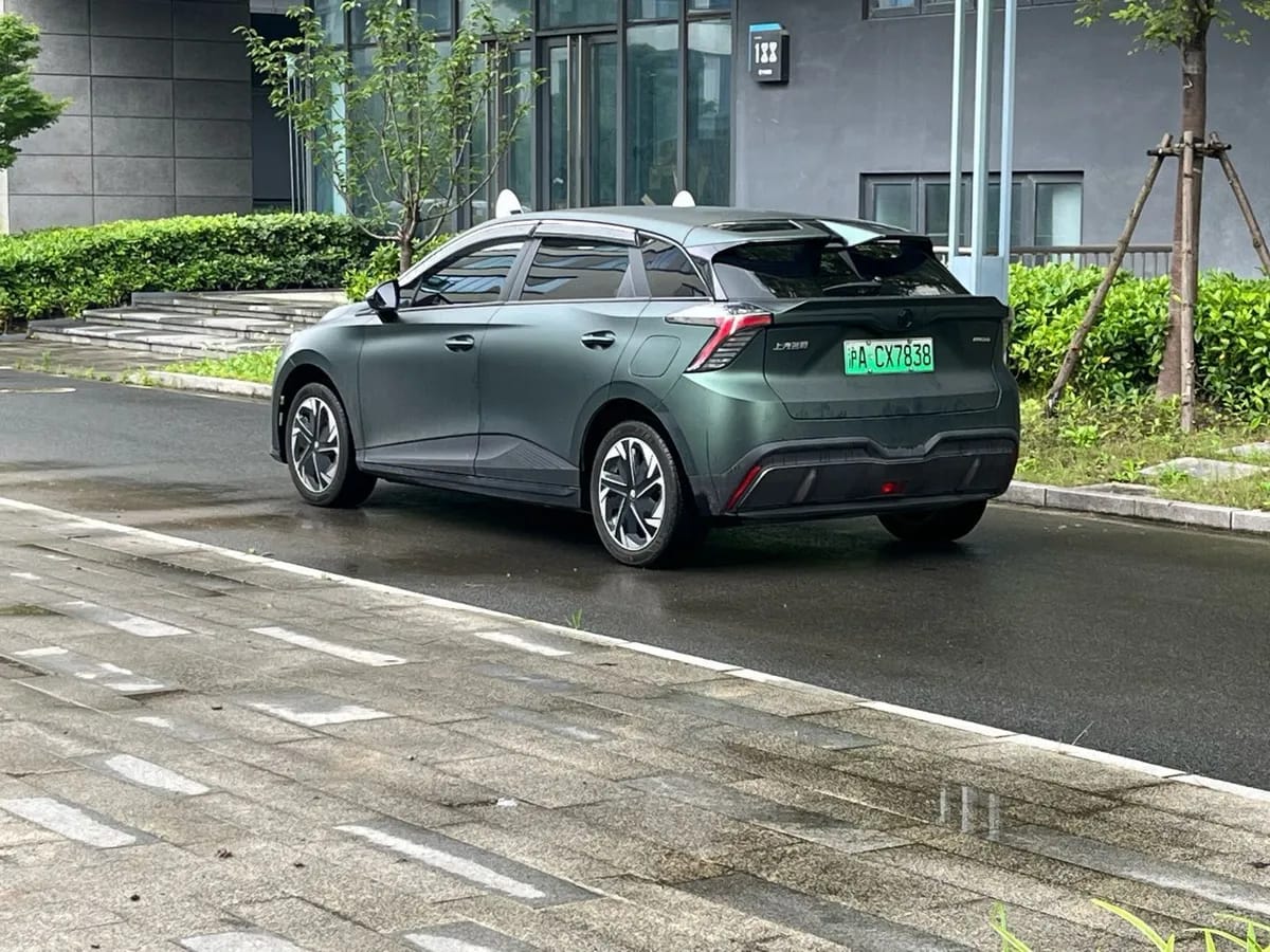 MG MG4 EV 2023 415km 6