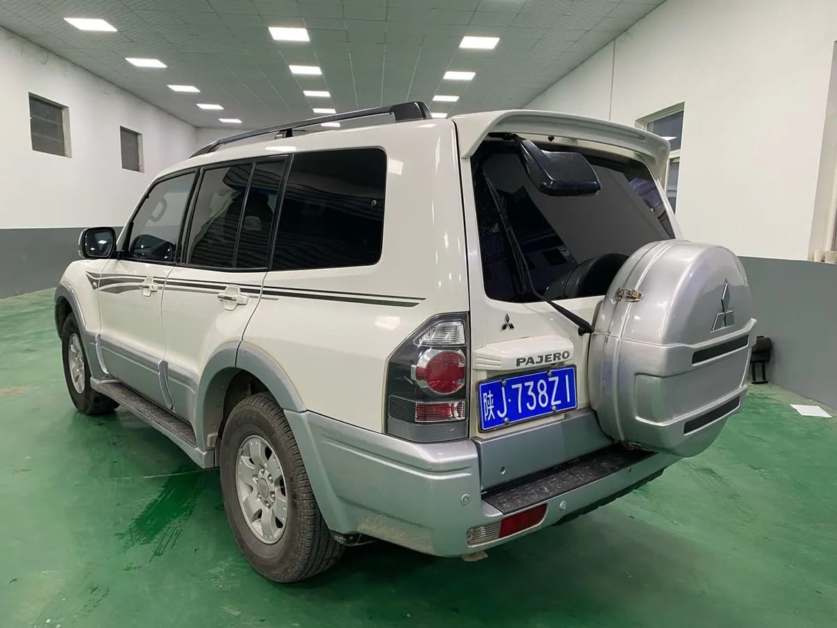 Mitsubishi 2011 V73 3.0L AT GLS 6