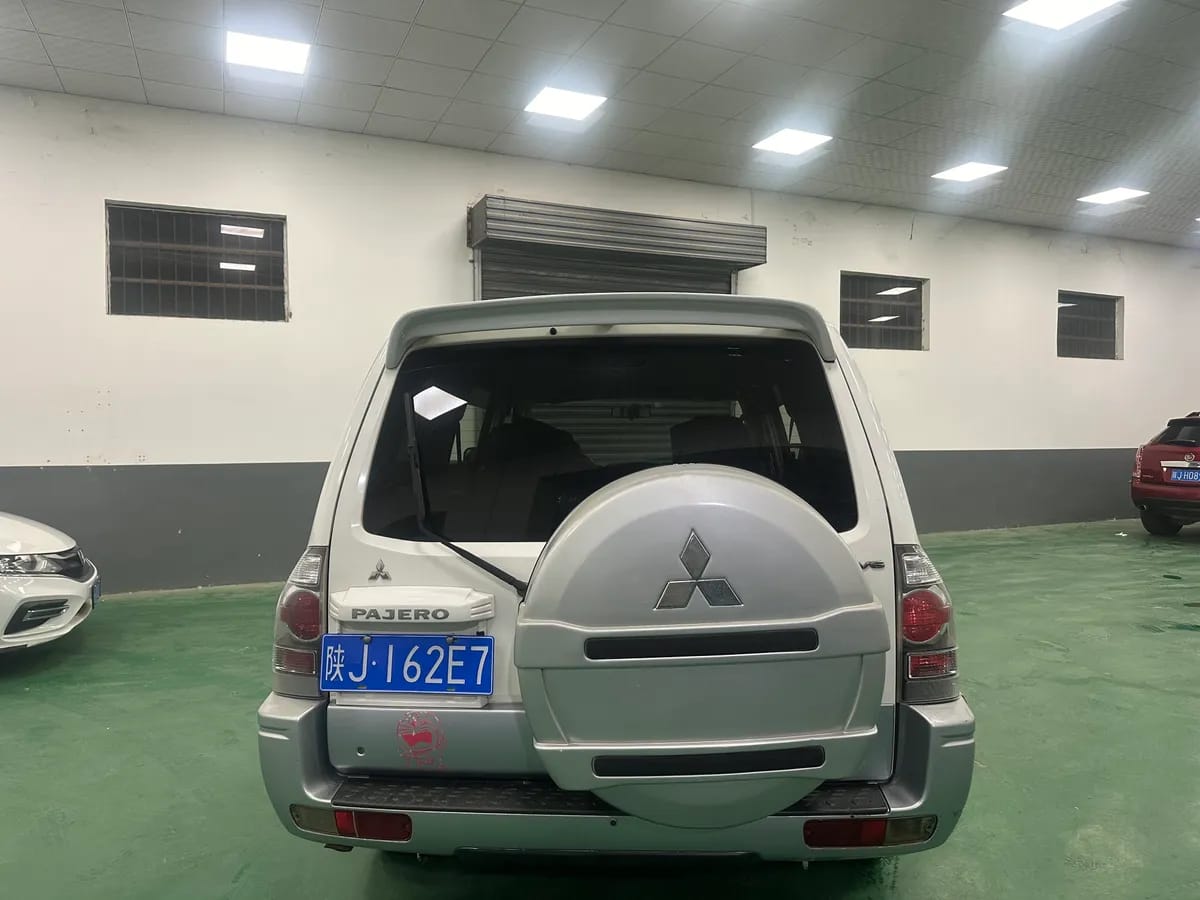 Mitsubishi 2011 V73 3.0L AT GLX 4