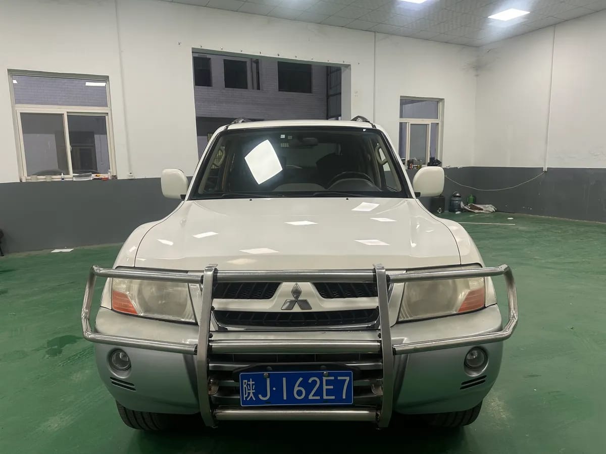 Mitsubishi 2011 V73 3.0L AT GLX 7