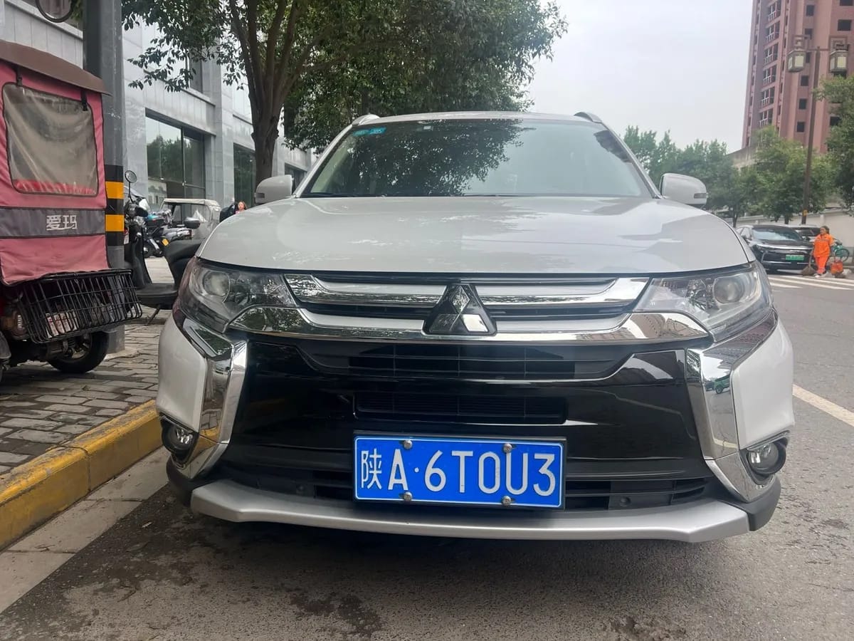 Mitsubishi 2018 2.0L 5 2