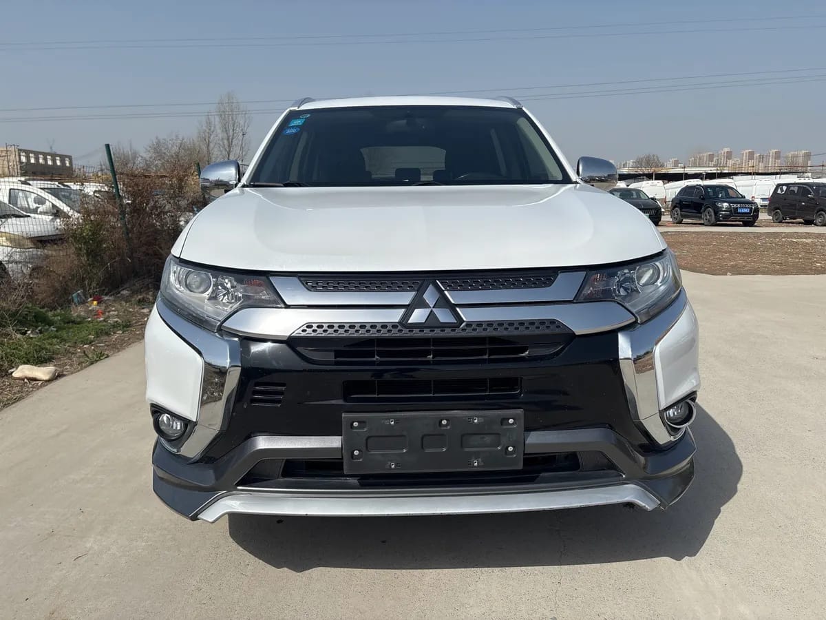 Mitsubishi 2019 2.0L 5 VI 2