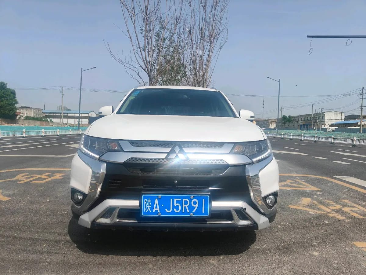 Mitsubishi 2019 2.4L 5 VI 2