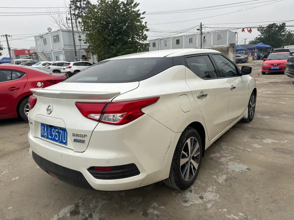 Nissan 2016 1.6L CVT 4