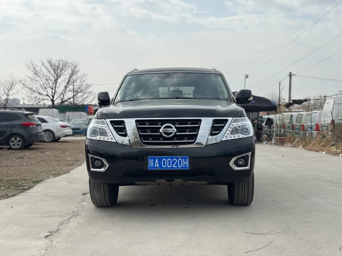 Nissan ( ) 2018 4.0L 2