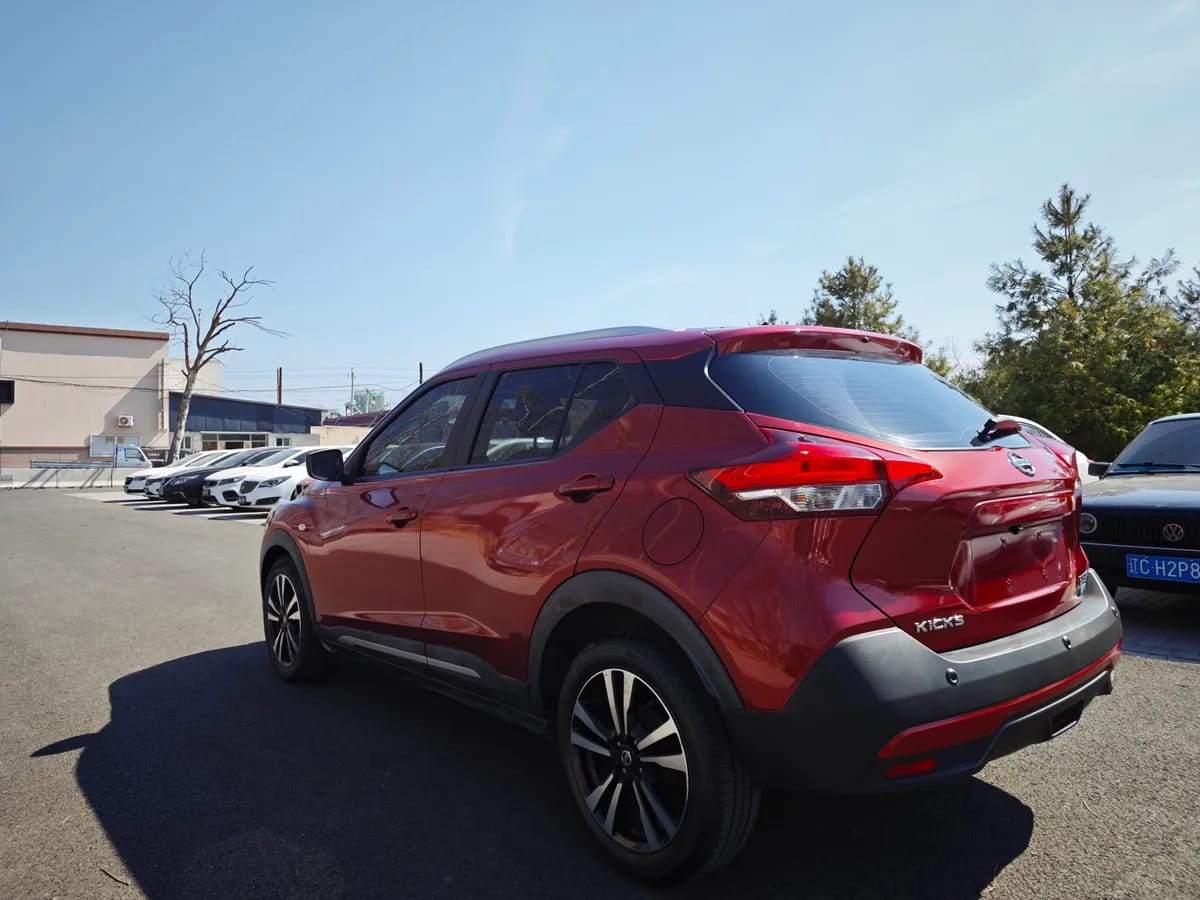 Nissan 2019 1.5L CVT 5