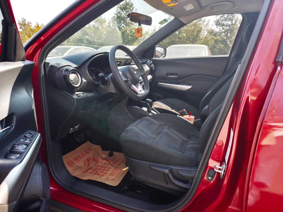 Nissan 2019 1.5L CVT 8