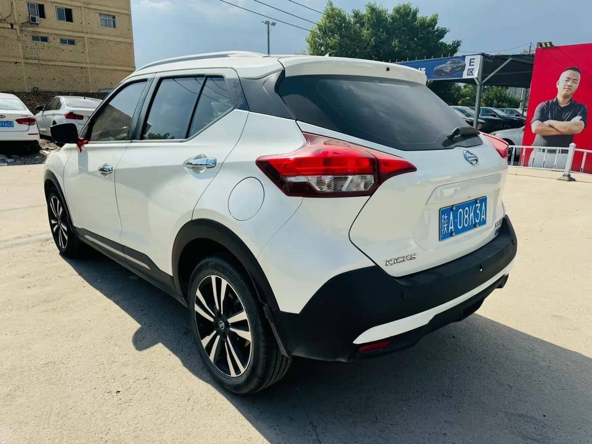 Nissan 2019 1.5L CVT 6