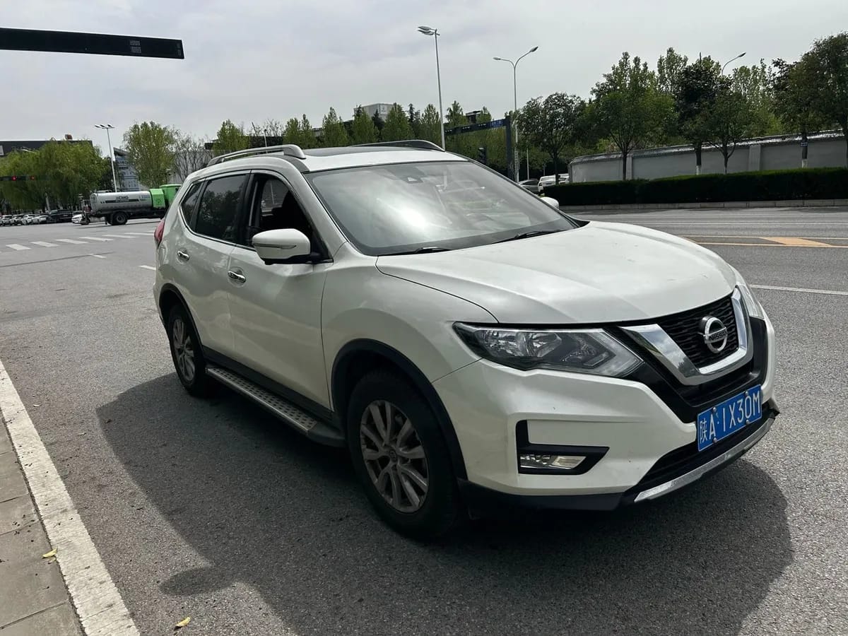 Nissan 2019 2.0L CVT 2WD 3
