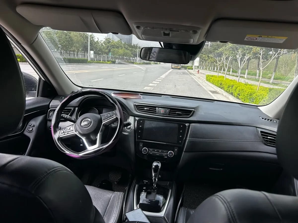 Nissan 2019 2.0L CVT 2WD 6