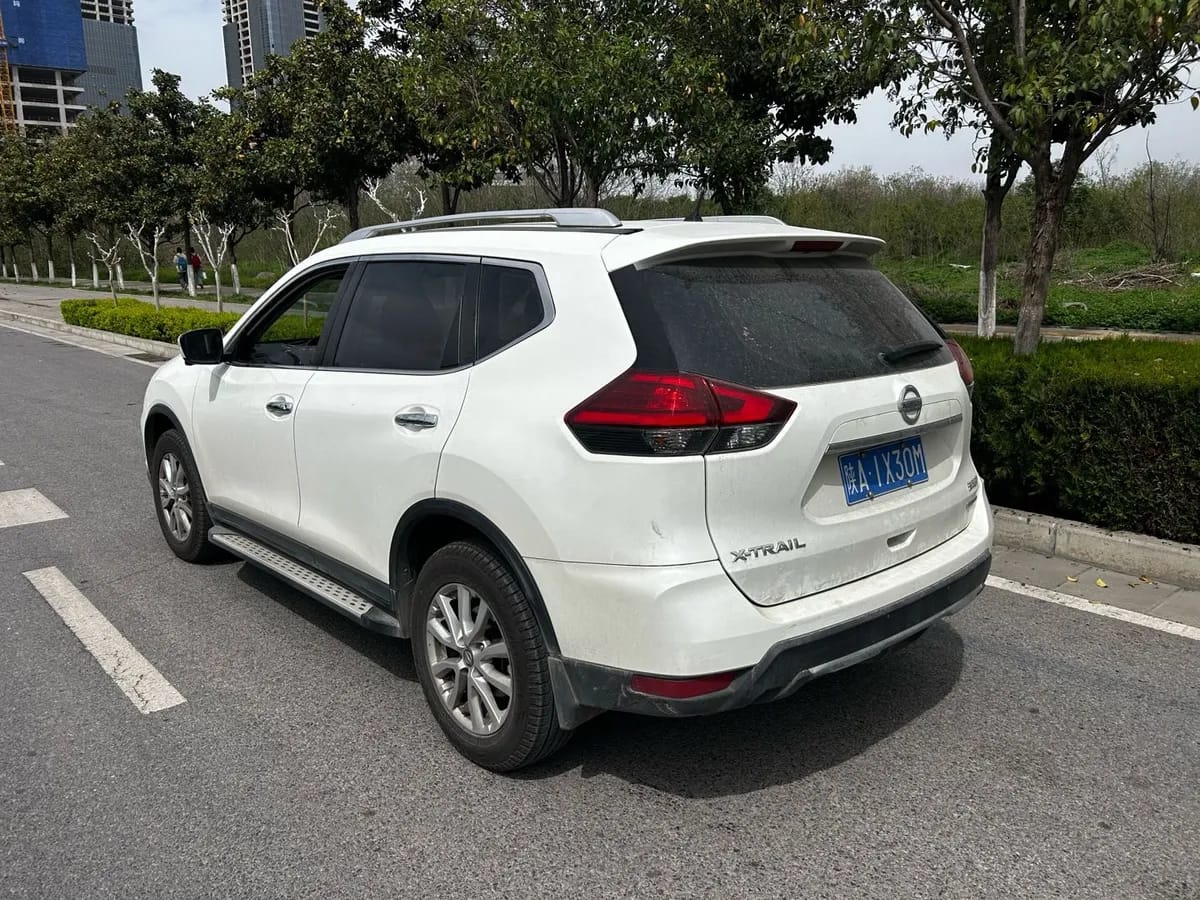 Nissan 2019 2.0L CVT 2WD 9