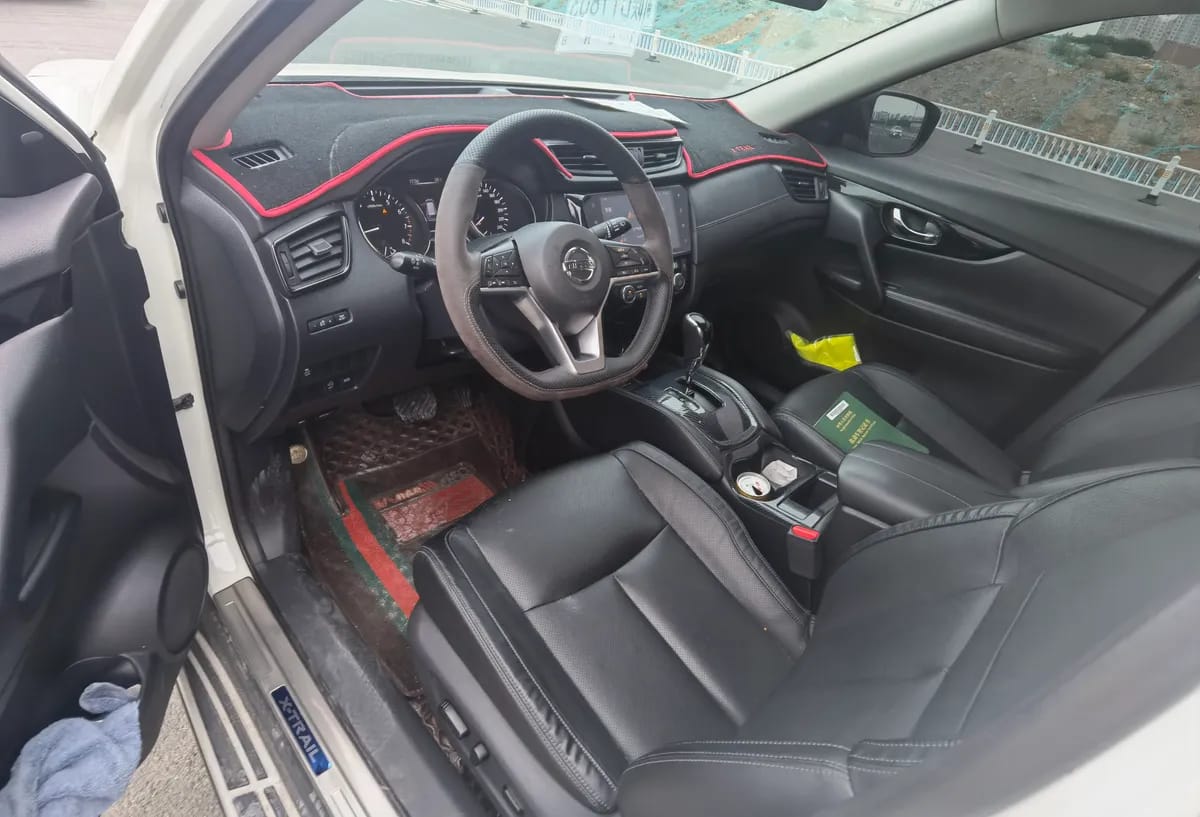 Nissan 2019 2.0L CVT 2WD 6