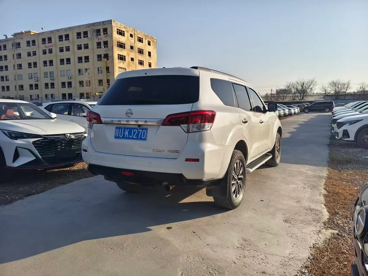 Nissan 2020 2.5L XL Upper 4WD 3