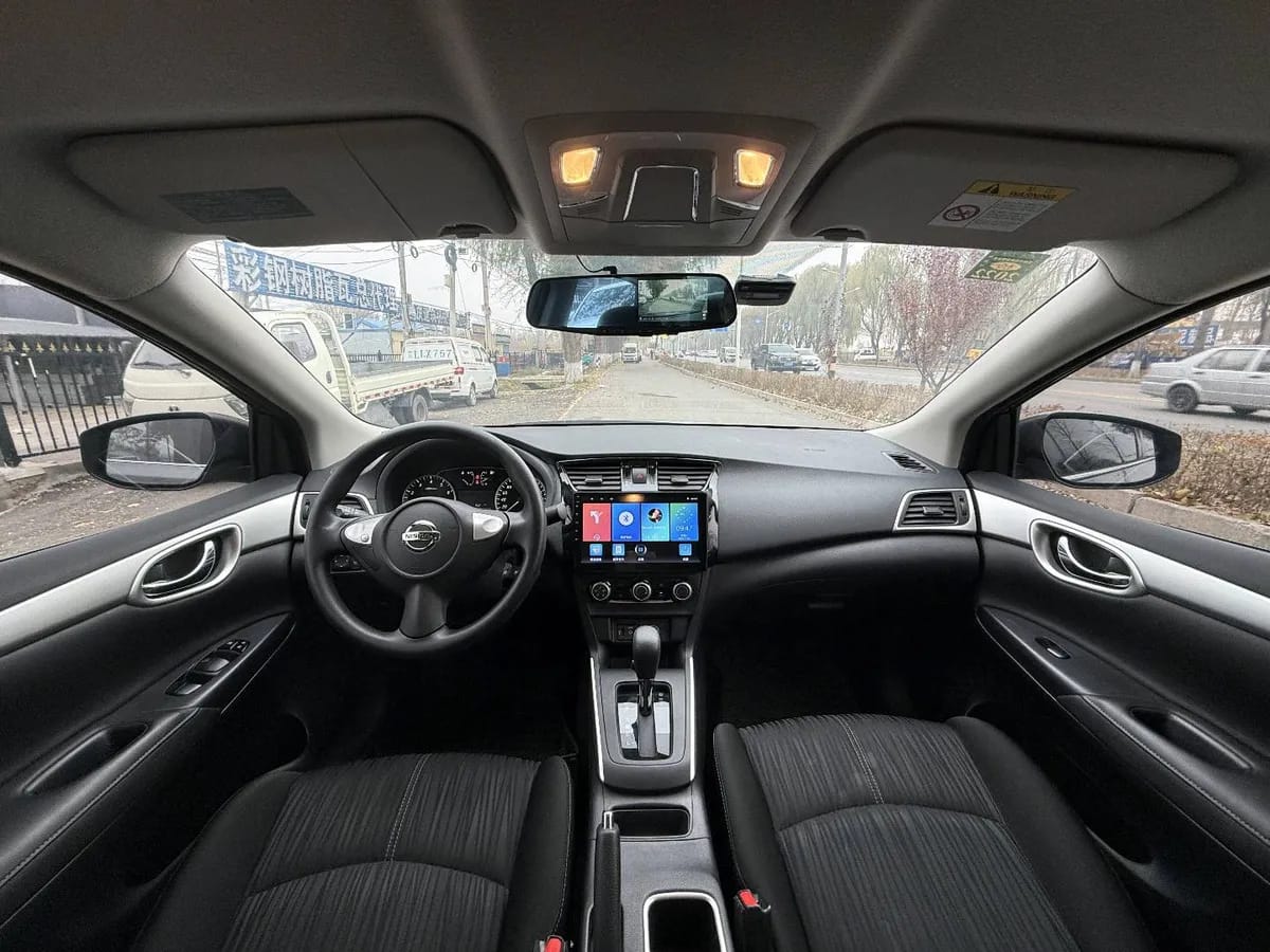 Nissan 2021 1.6L XL CVT 5