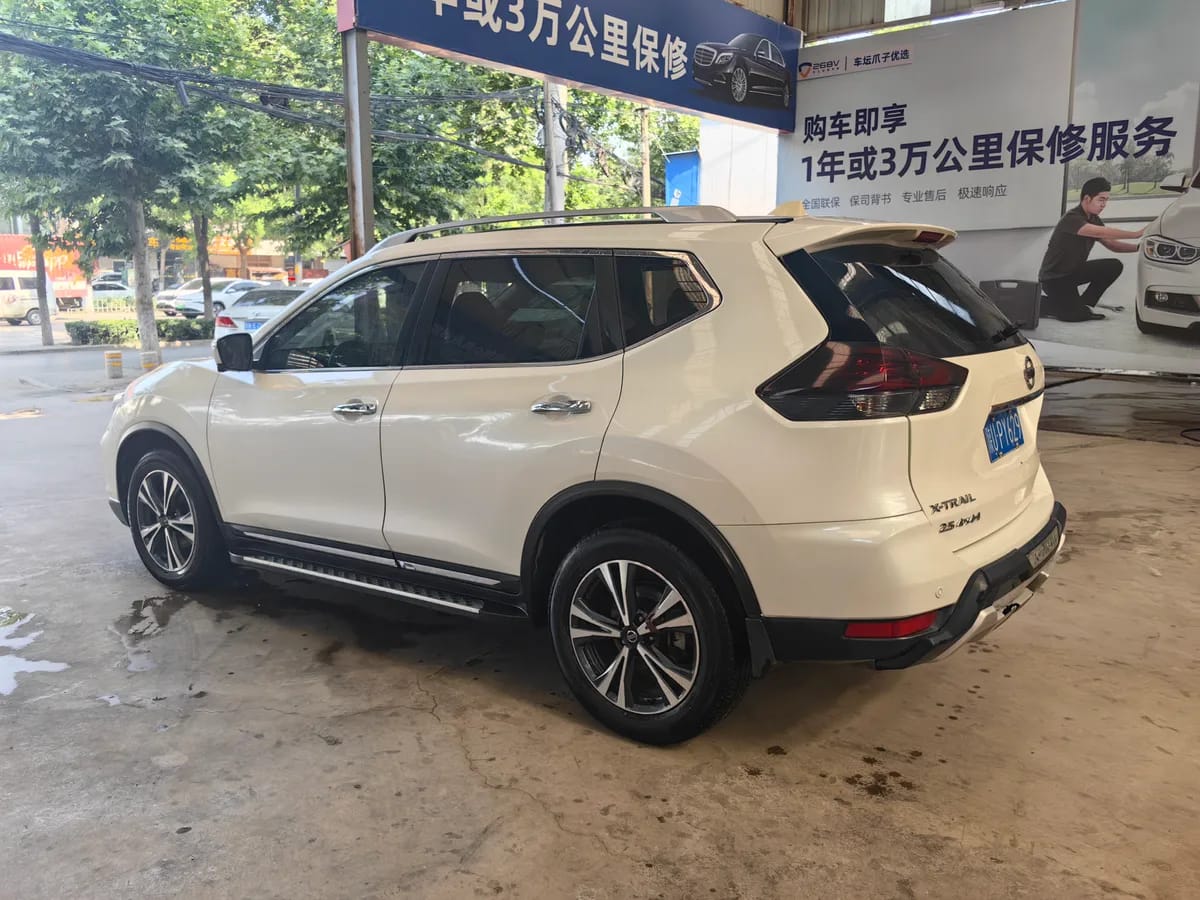 Nissan 2021 2.5L CVT 4WD XL ITS 6