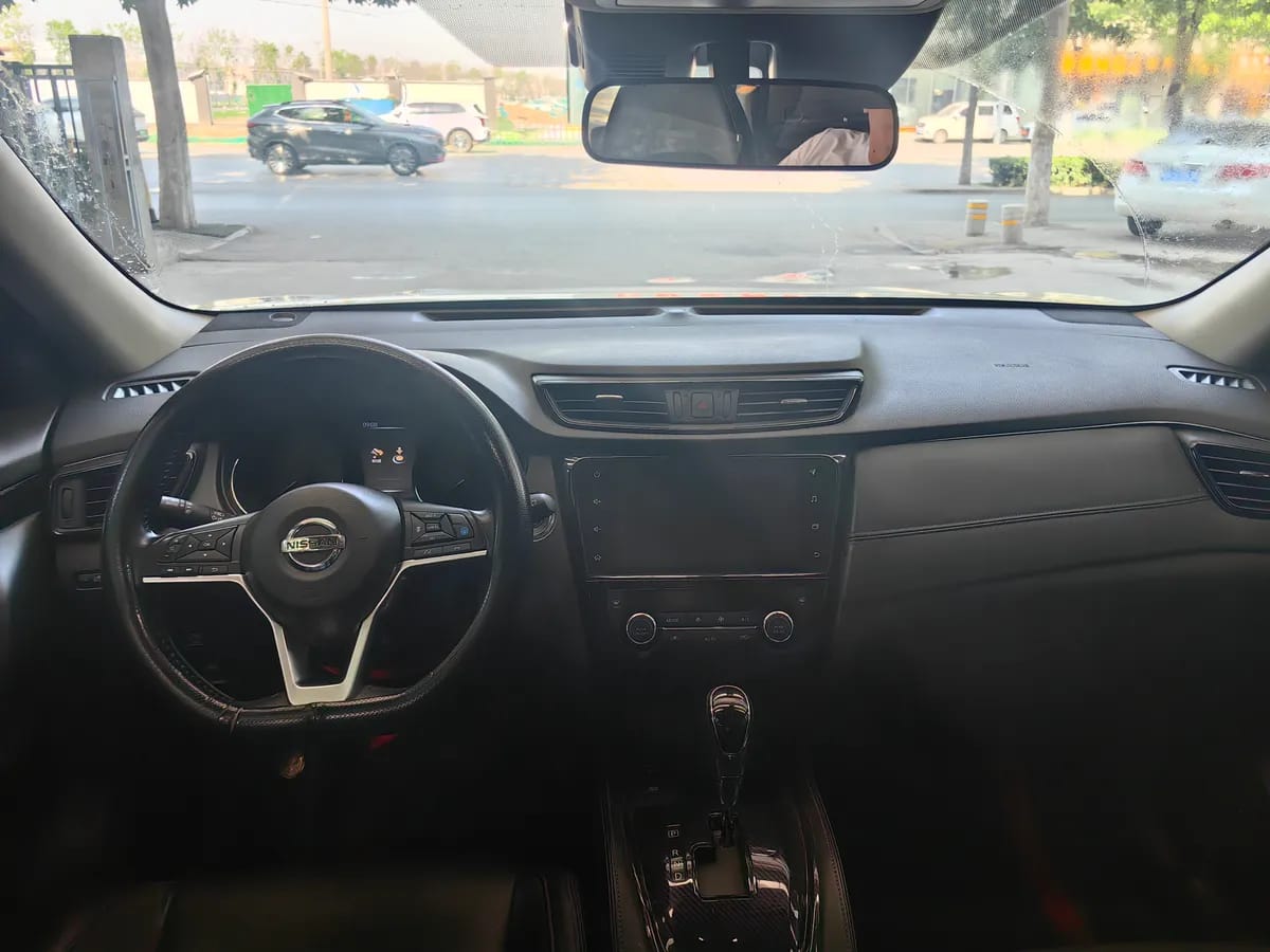 Nissan 2021 2.5L CVT 4WD XL ITS 8