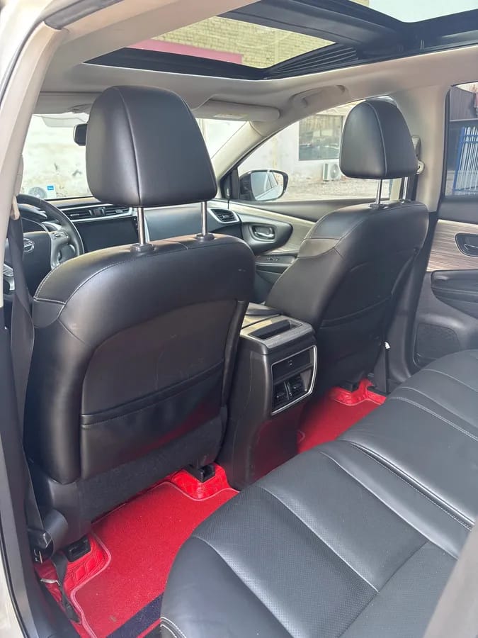 Nissan 2021 2.5L XL 7