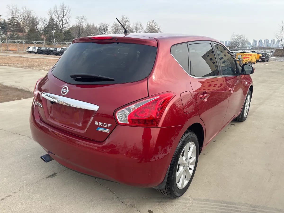 Nissan TIIDA 2014 1.6L CVT 6