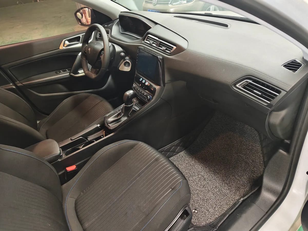 Peugeot 308 2016 1.6L 4