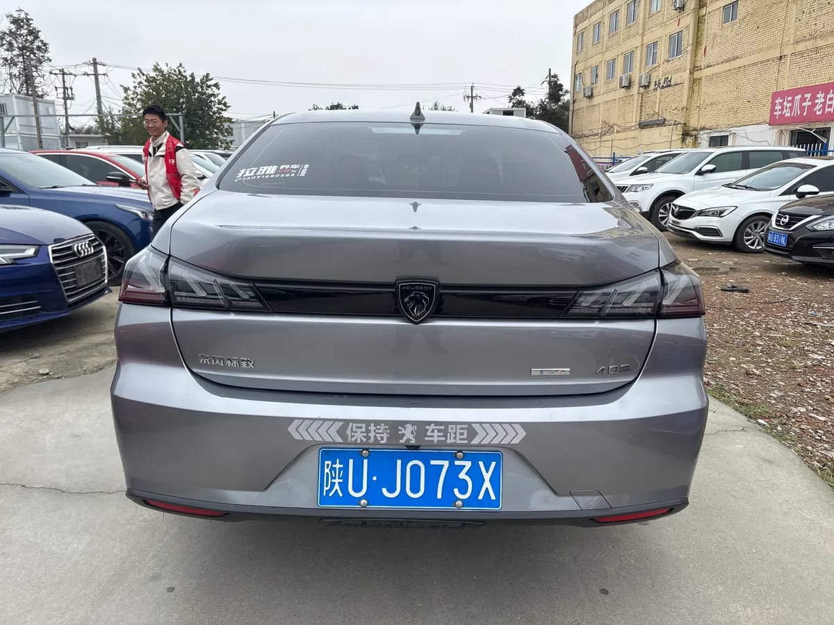 Peugeot 408 2022 1.6T 8