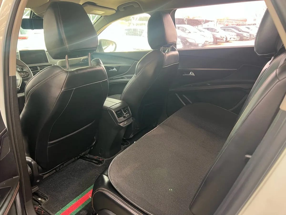 Peugeot 5008 2019 360THP 5 8