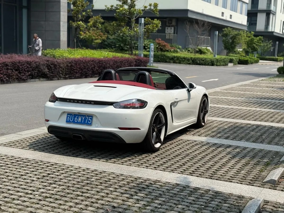 Porsche 718 2018 Boxster 2.0T 4
