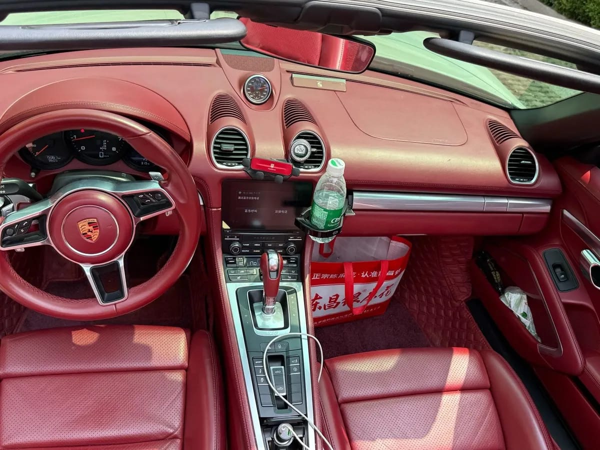 Porsche 718 2018 Boxster 2.0T 8
