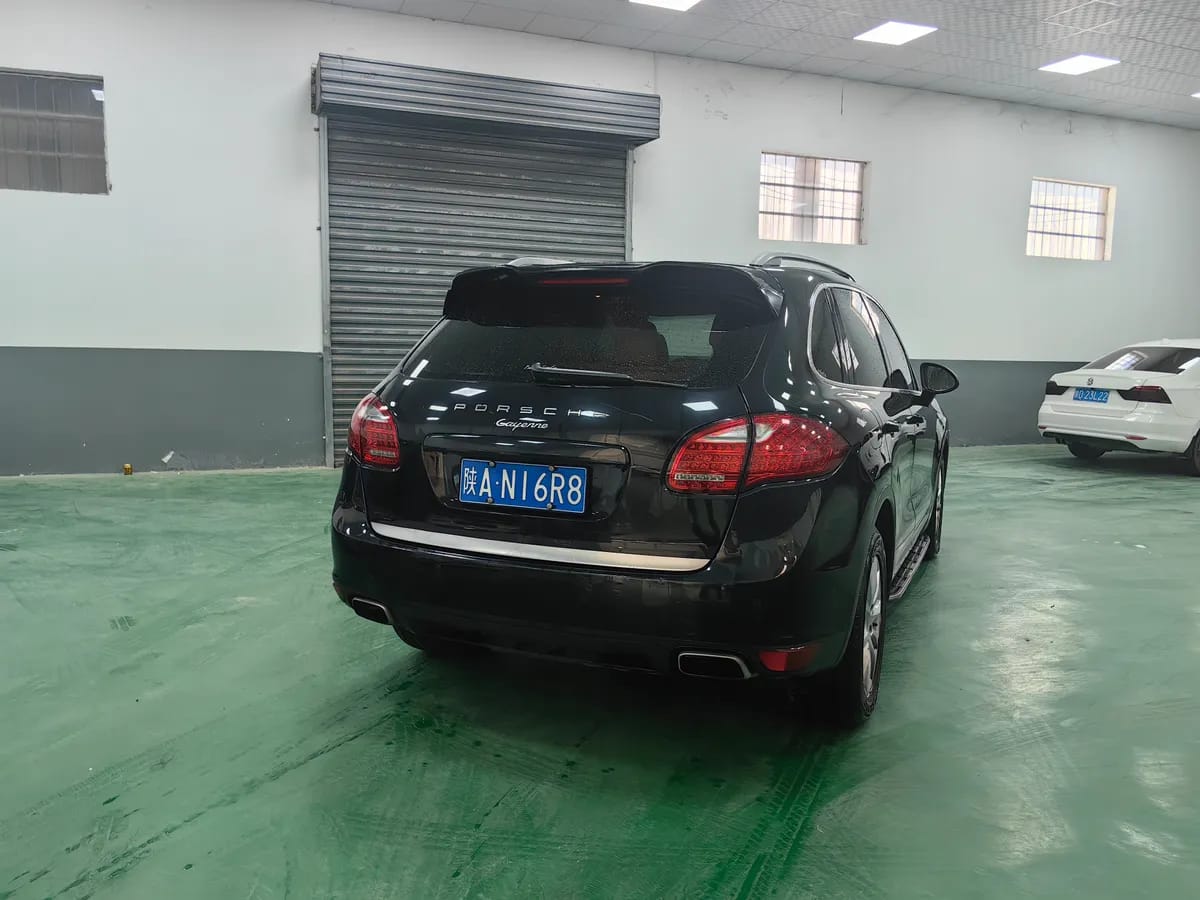 Porsche Cayenne 2011 Cayenne 3.0T 4