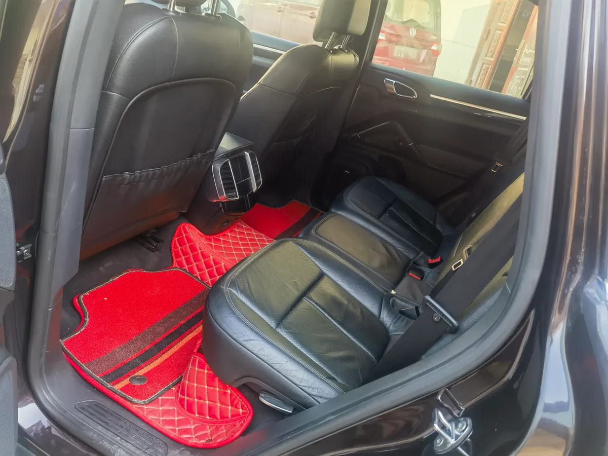 Porsche Cayenne 2014 Cayenne Platinum Edition 3.0T 4