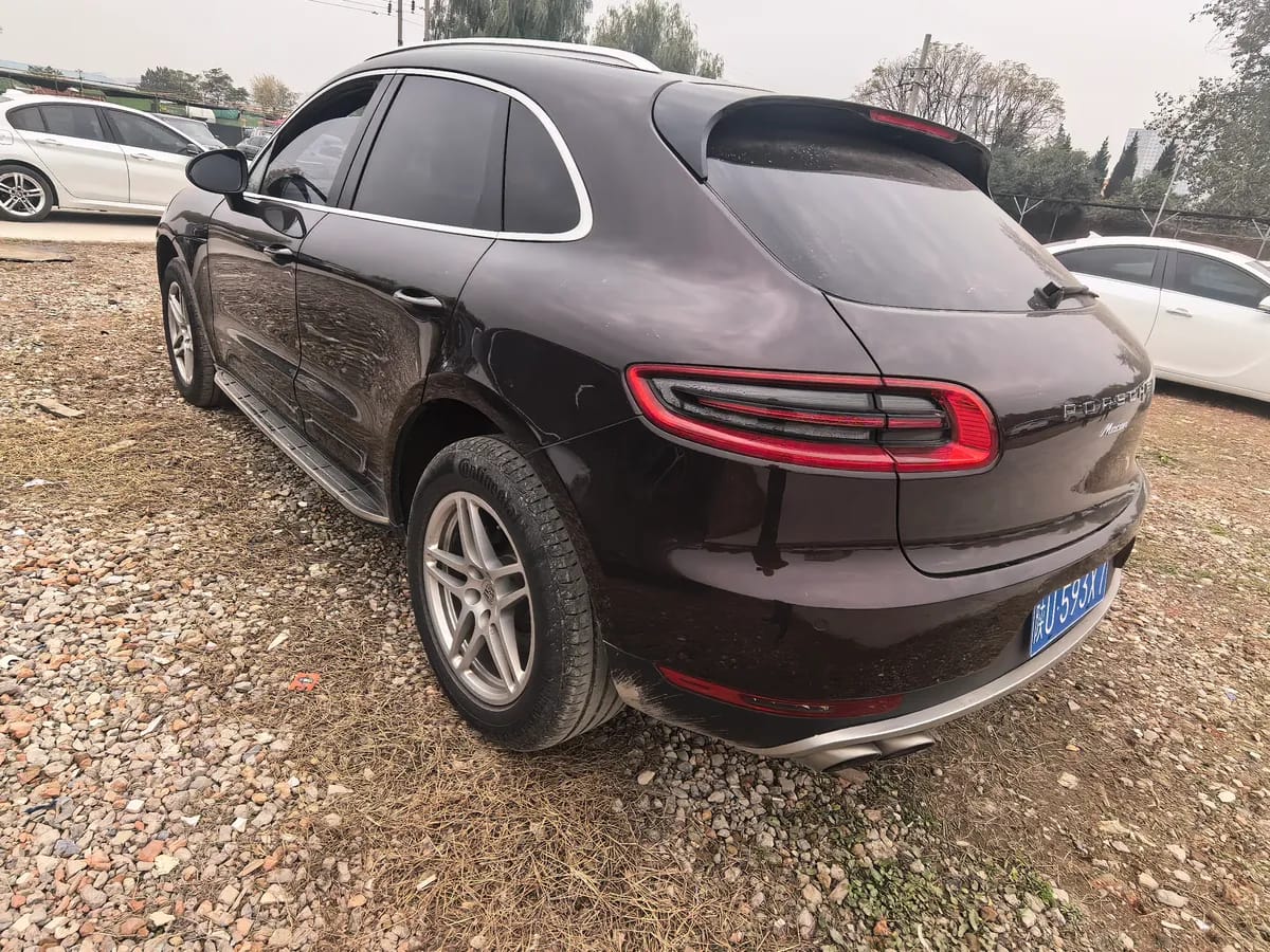 Porsche Macan 2016 Macan 2.0T 7