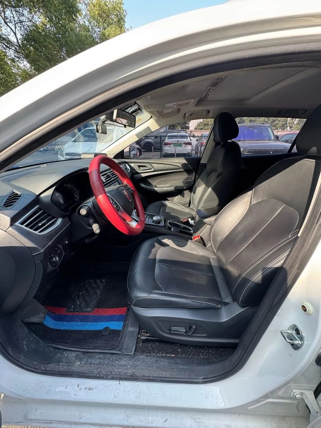 Roewe Ei5 2018 9