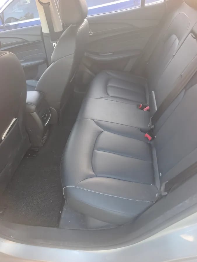 Roewe Ei5 2020 4