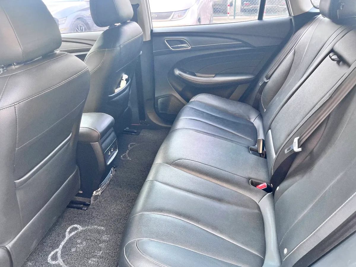 Roewe Ei5 2021 5
