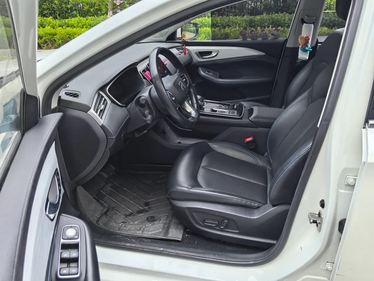 Roewe ER6 2020 620km 6