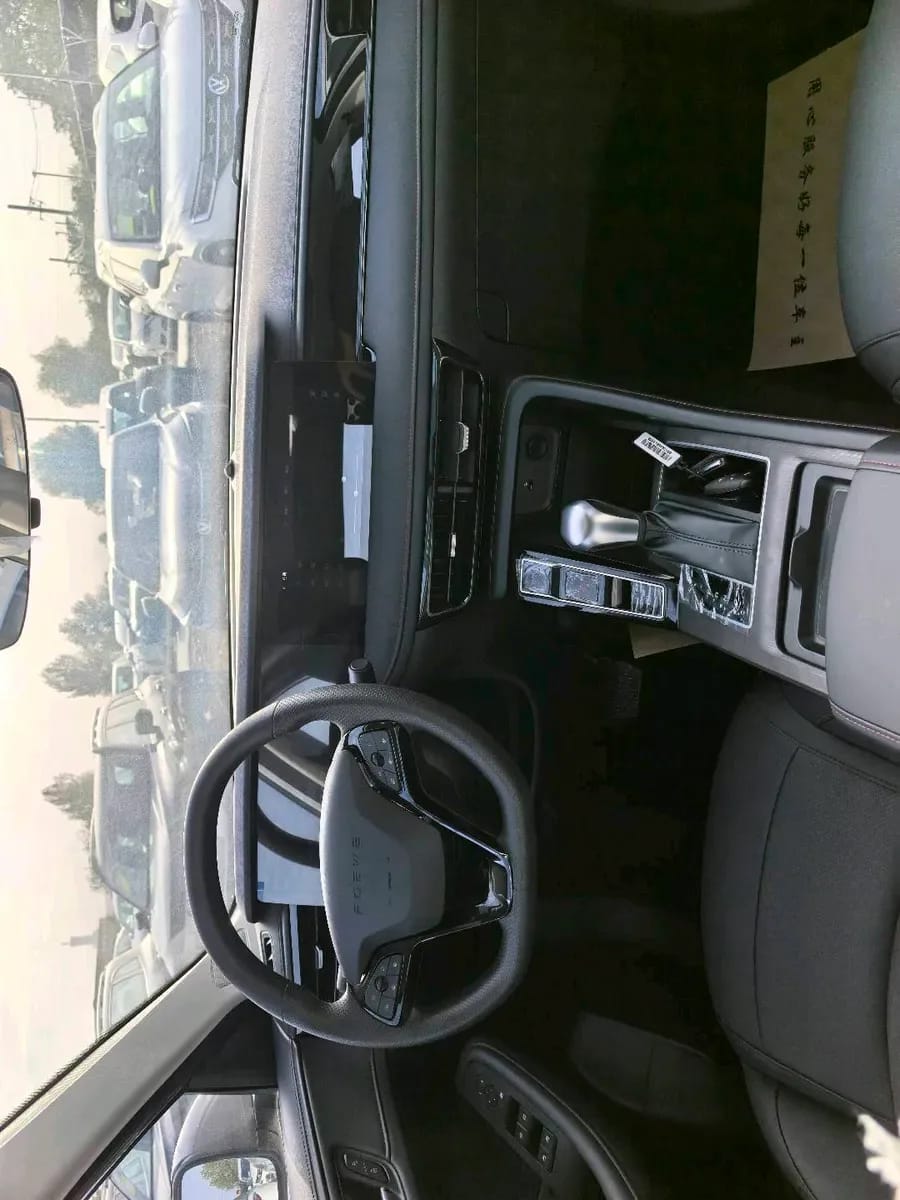 Roewe i5 2023��� 1.5L CVT 5
