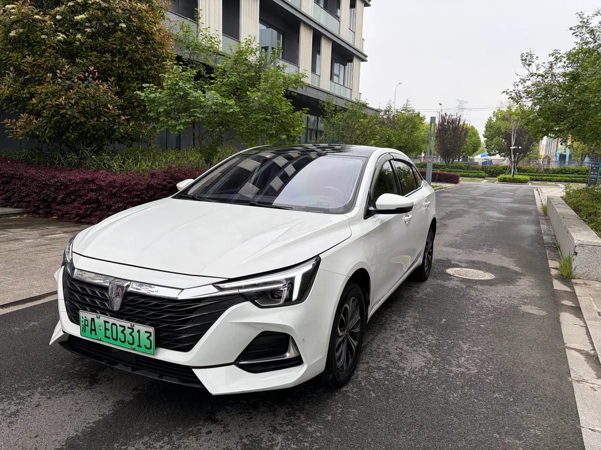 Roewe i6 MAX 2022 EV 600 3