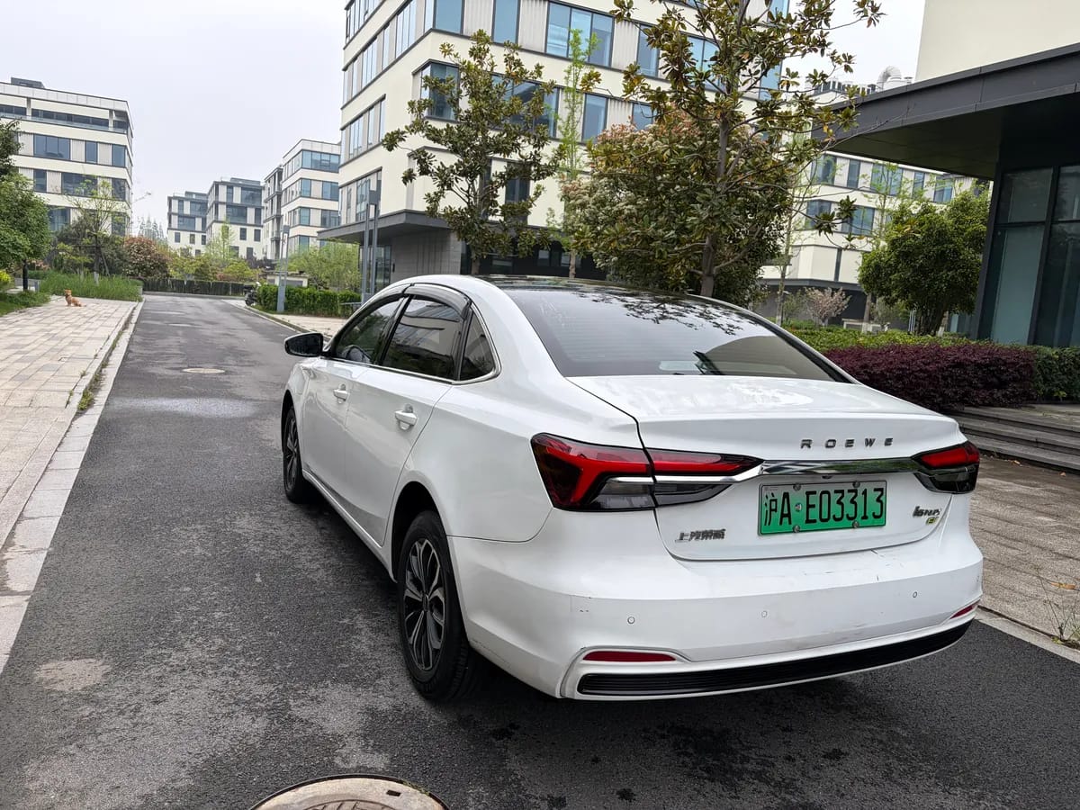 Roewe i6 MAX 2022 EV 600 9