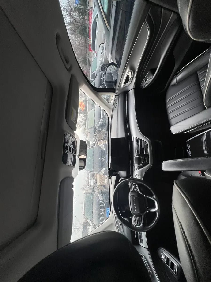Roewe iMAX8 2021 400TGI Supreme 4