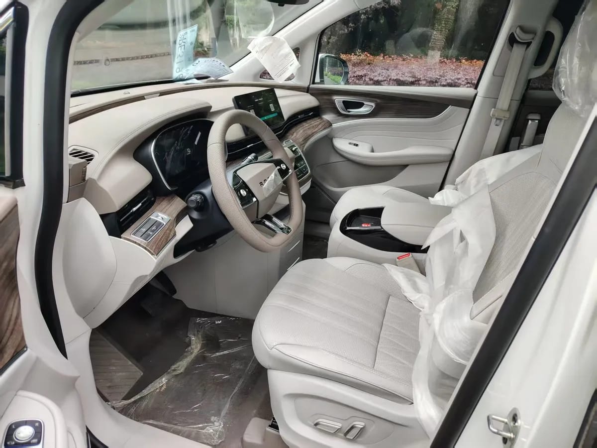 Roewe iMAX8 2022 3