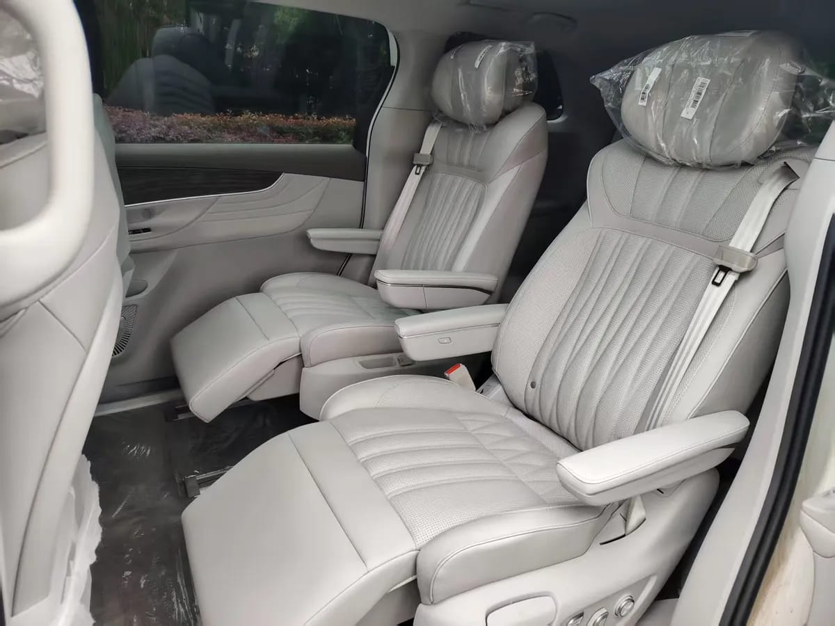 Roewe iMAX8 2022 4