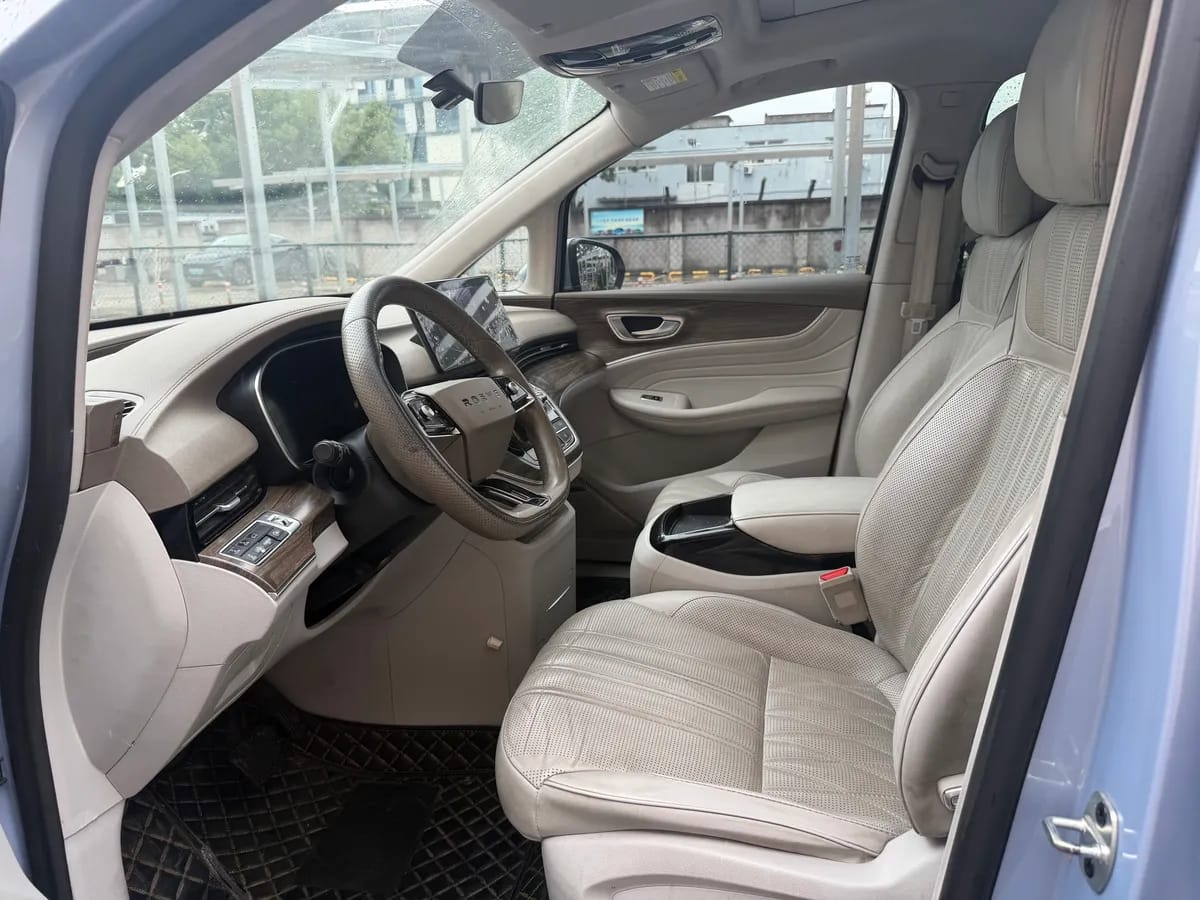 Roewe iMAX8 2022 4