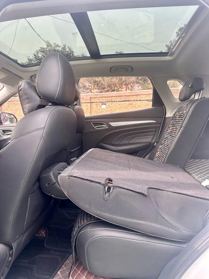 Roewe RX3 2018 18T 6