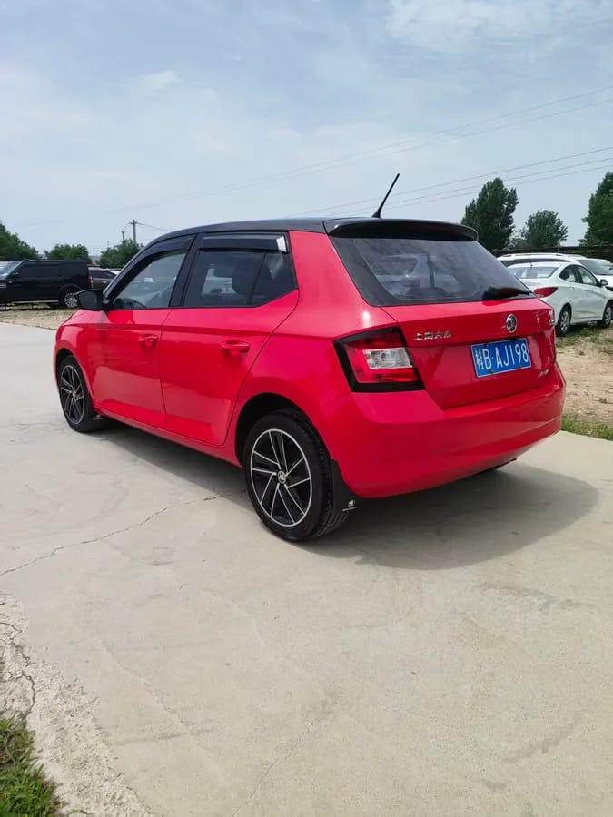 Skoda 2015 1.6L 5