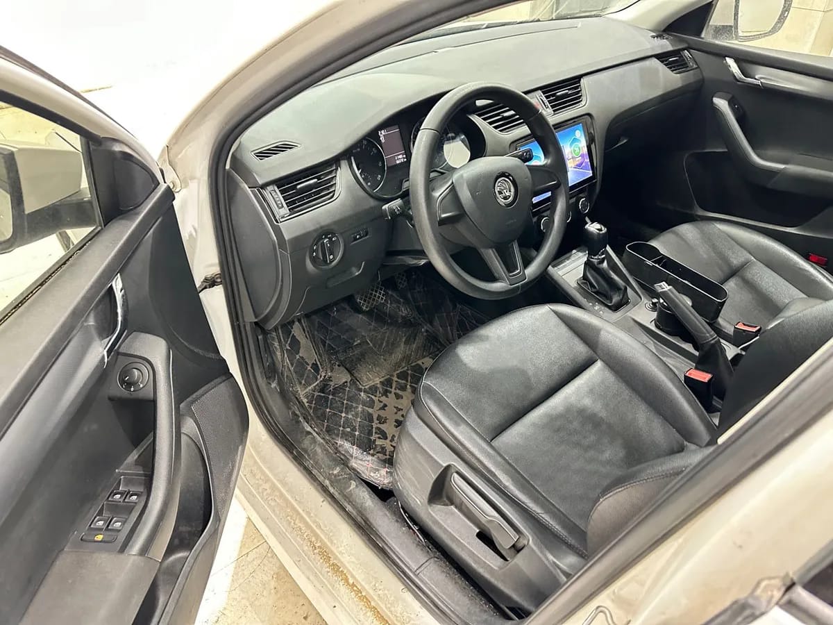 Skoda 2017 1.6L 4